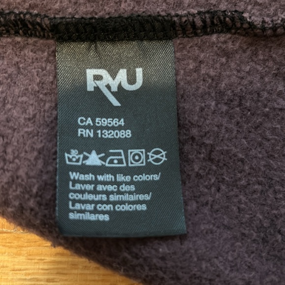 RYU - Picture 9 of 13